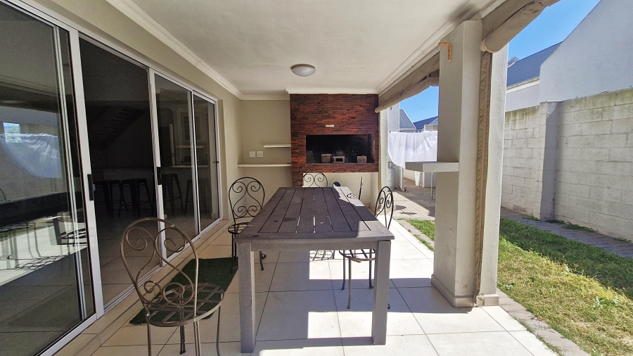 5 Bedroom Property for Sale in Laguna Sands Western Cape